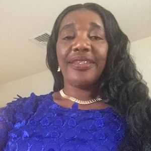 Meet your Posher, Elizabeth